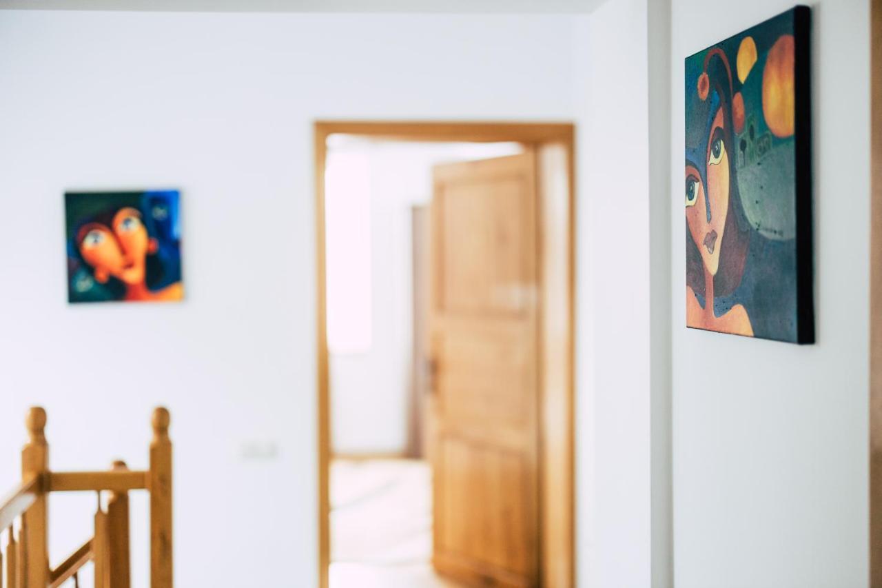 Pension Gallery Брашов Экстерьер фото